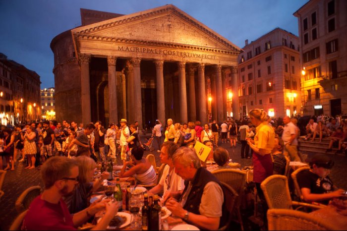 Roma - Piazza della Minerva y El Panteón - Italia