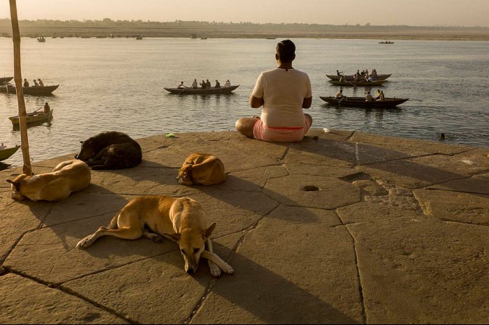 INDIA - VARANASI - Uttar Pradesh - Río Ganges