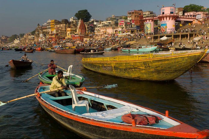 INDIA - VARANASI - Uttar Pradesh - Ganges River